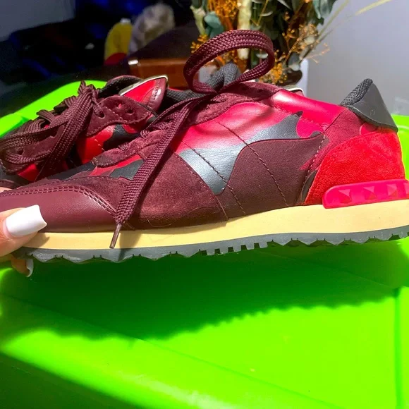 Valentino sneakers - Picture 2 of 3